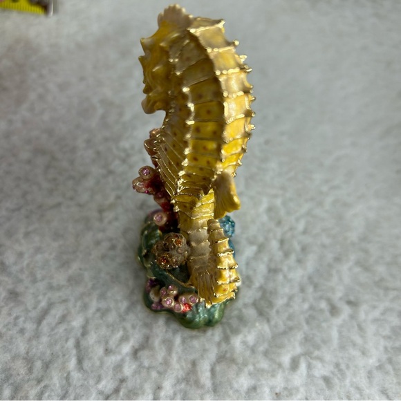 Sea horse Trinket box with crystals 4" Rucinni & Glass Seahorse 4" - Picture 5 of 14
